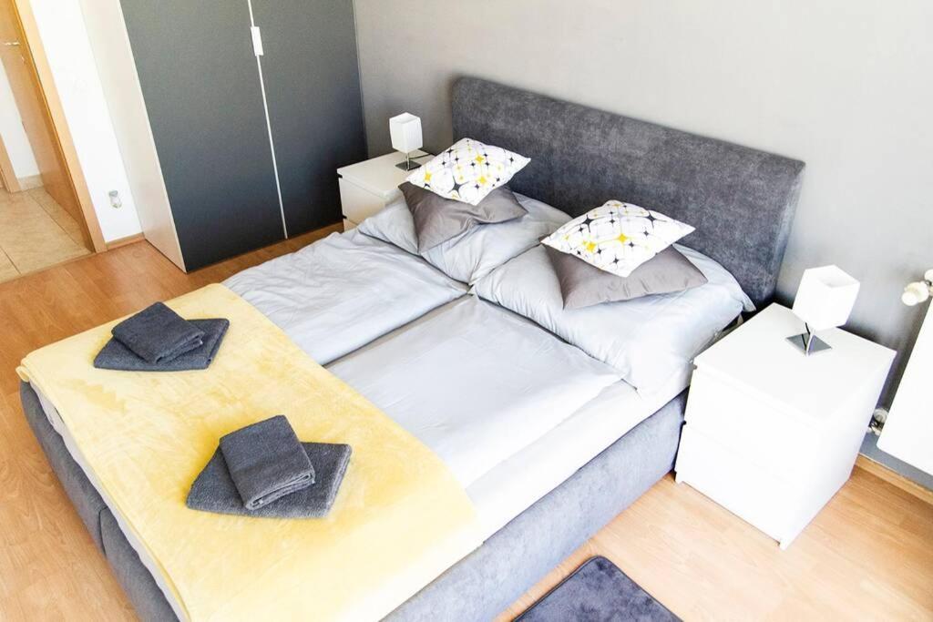Vip Mini Resort,Private Parking & Balcony Budapest Exterior foto
