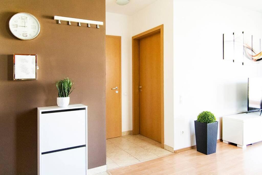 Vip Mini Resort,Private Parking & Balcony Budapest Exterior foto