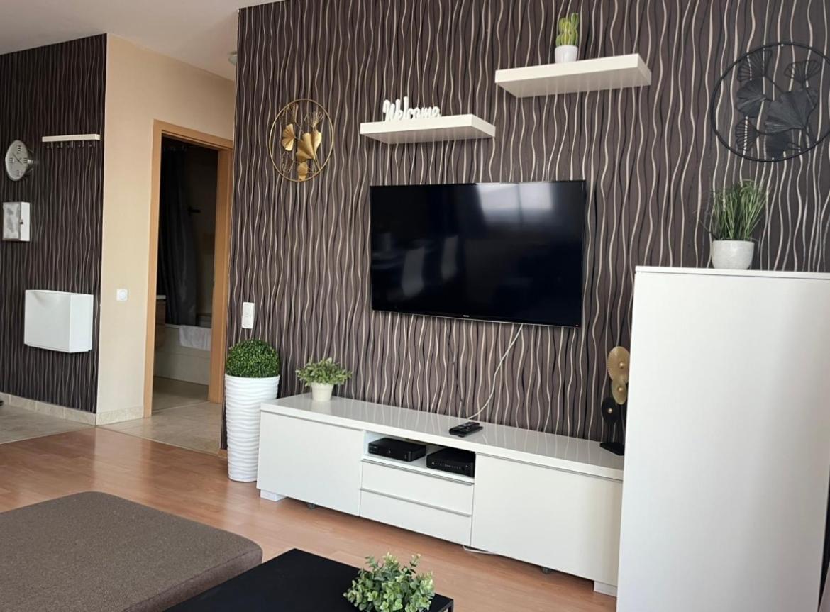 Vip Mini Resort,Private Parking & Balcony Budapest Exterior foto