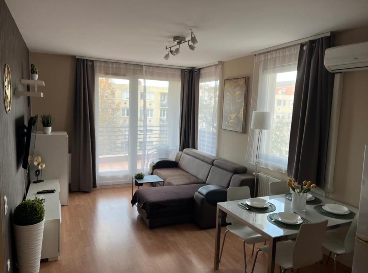 Vip Mini Resort,Private Parking & Balcony Budapest Exterior foto